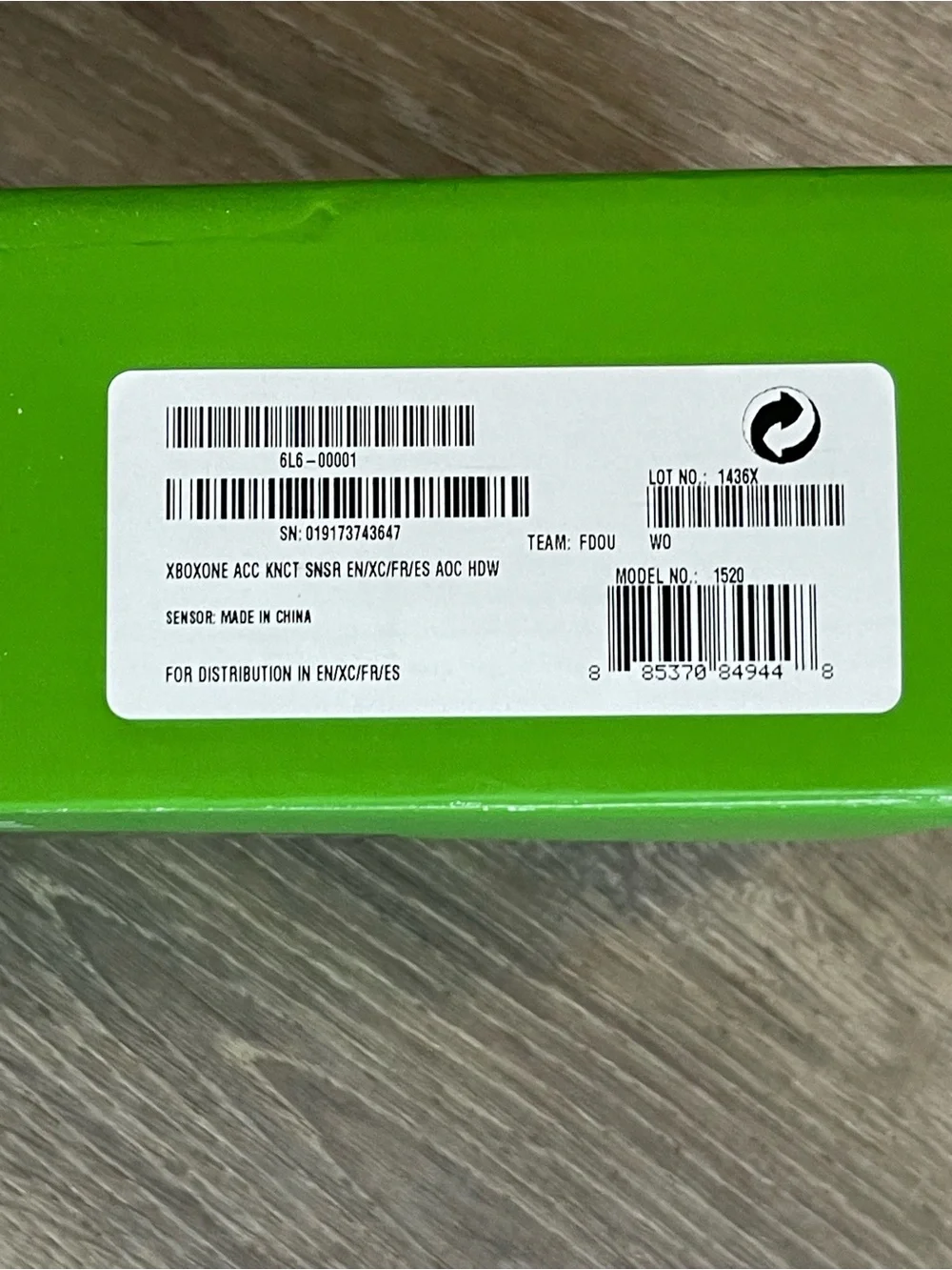 Xbox One Kinect Sensor with Dance Central Spotlight new open box
